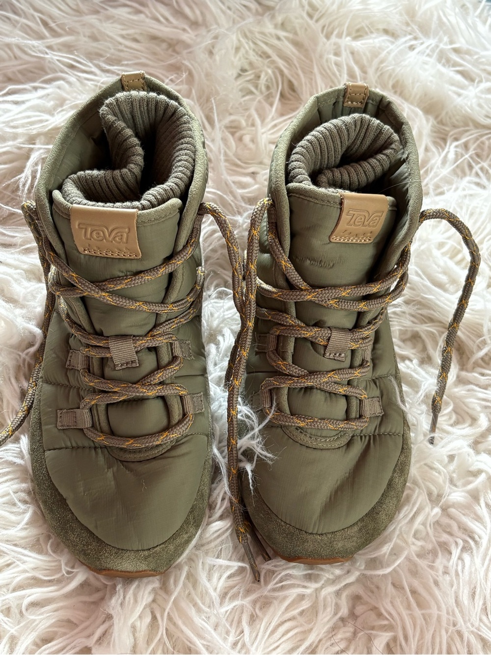 Teva Ember Lace Quilted Ankle Booties Burnt Olive Green Size 6 - Picture 5 of 6